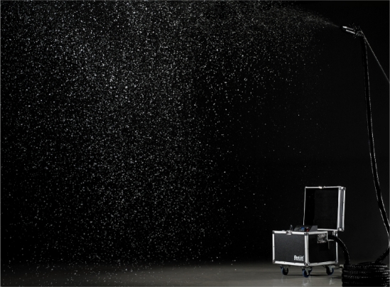 Antari S-500 Snow Machine - 1,200 Watts, Extendable Nozzle, Travel Case with 20L Tank - AN-S500