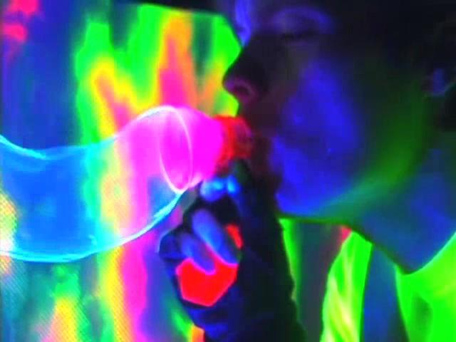 Tekno Bubbles - BLUE UV Blacklight Reactive